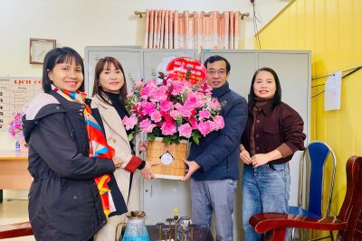 🎉💐💐Đoàn đại biểu xã Thanh Sơn thăm và chúc mừng Trường Mầm non Thượng Hòa nhân kỷ niệm 43 năm Ngày Nhà giáo Việt Nam 20/11/1982 – 20/11/2025❤️