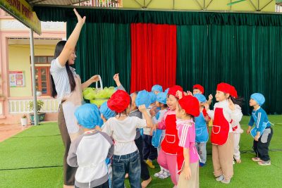 🌼 LĨNH VỰC PHÁT TRIỂN TÌNH CẢM – KỸ NĂNG XÃ HỘI ĐỀ TÀI: DẠY TRẺ KỸ NĂNG BÓC TRỨNG”